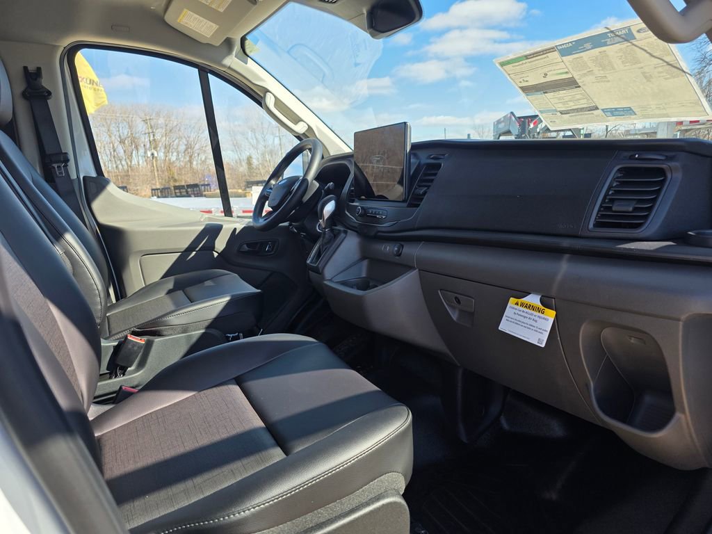 New 2026 Ford Transit 350 148 Low Roof w/ Load Area Protection Package RWD image 32