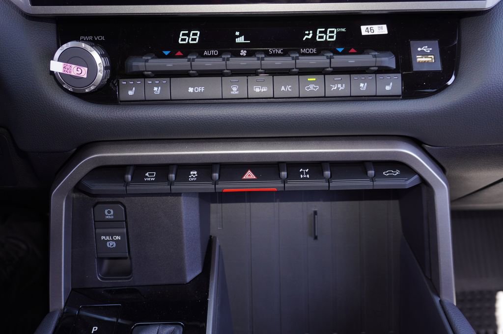 New 2026 Toyota Tundra Limited AWD/4WD image 15