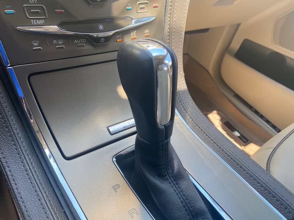 Used 2014 Lincoln MKX FWD w/ Equipment Group 102A image 35