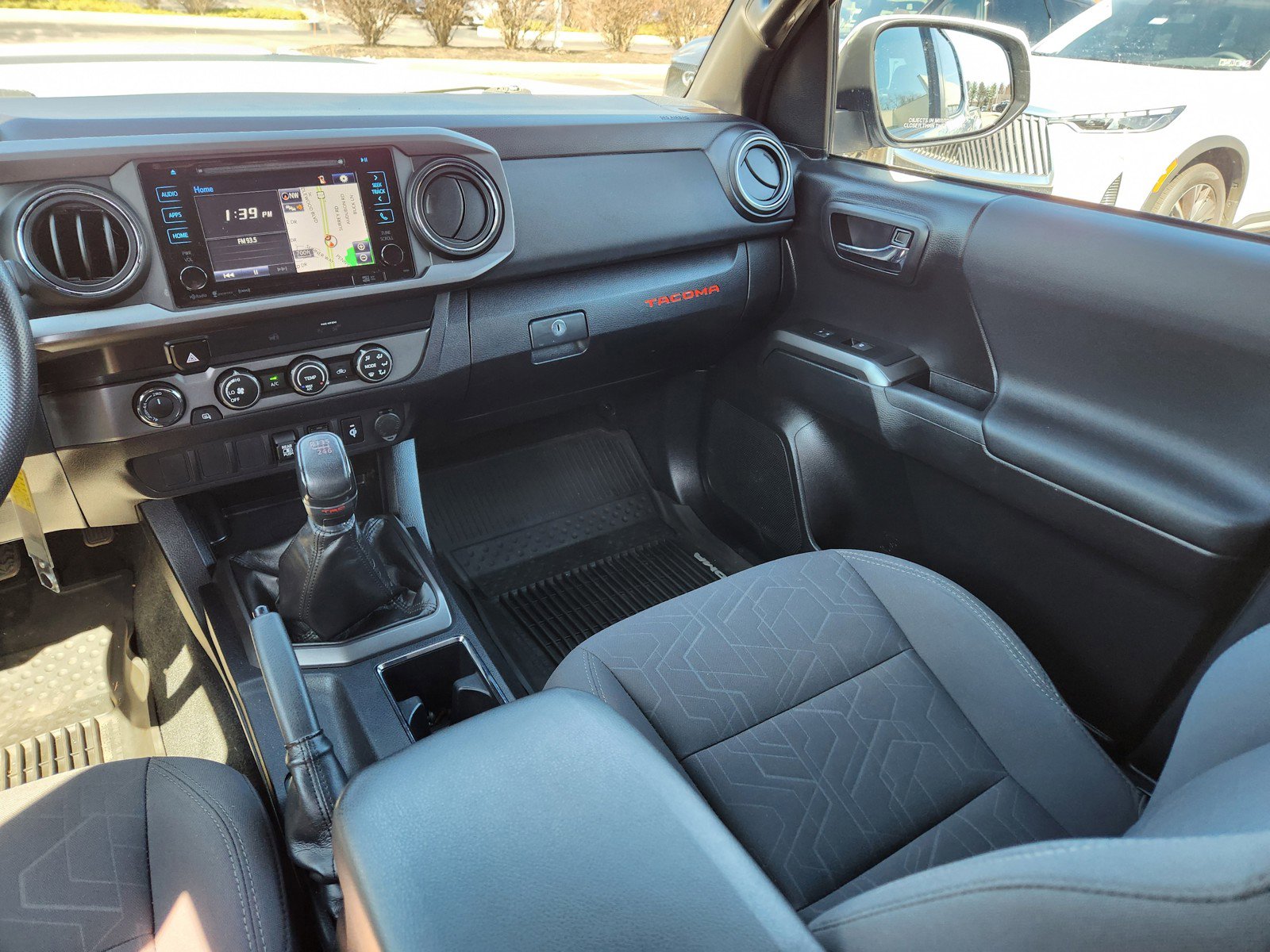 Used 2019 Toyota Tacoma TRD Sport image 13