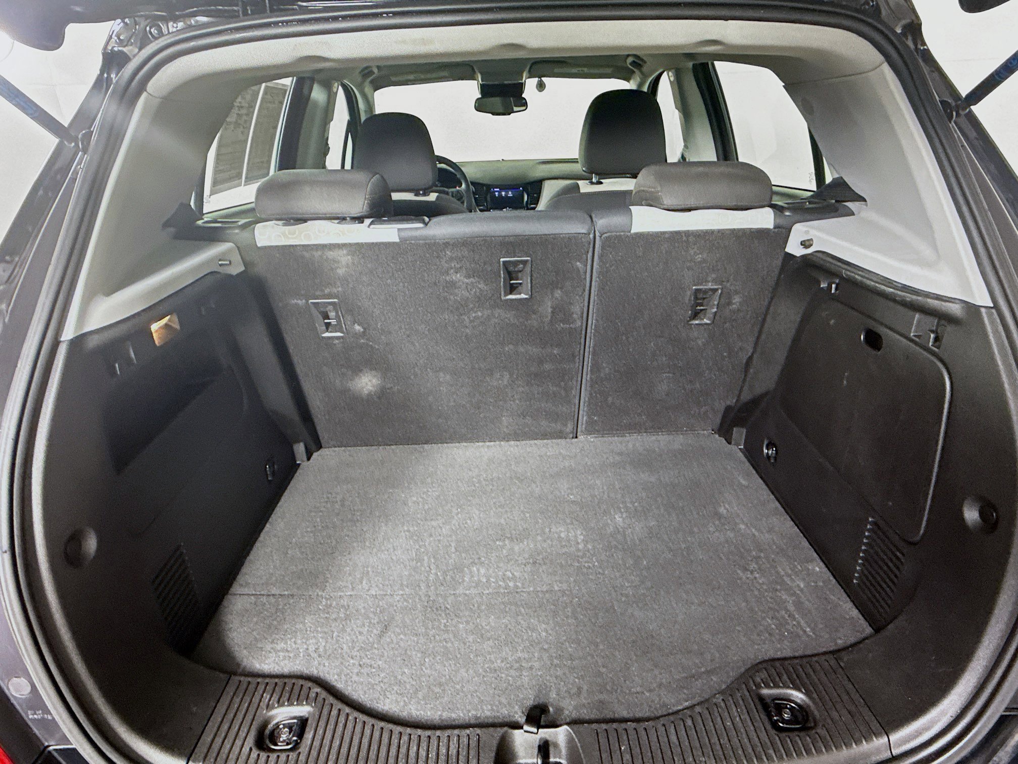 Used 2020 Chevrolet Trax LS image 31