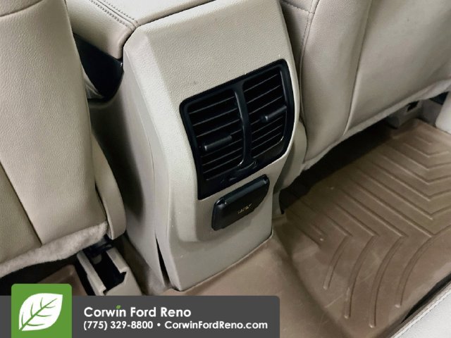 Used 2016 Ford Escape Titanium w/ Equipment Group 301A AWD/4WD image 29