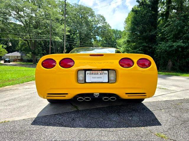 Used 2000 Chevrolet Corvette Coupe w/ Memory Pkg image 3