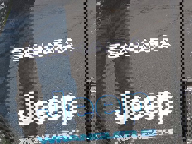 Used 2023 Jeep Wrangler Unlimited Sahara w/ Cold Weather Group image 22