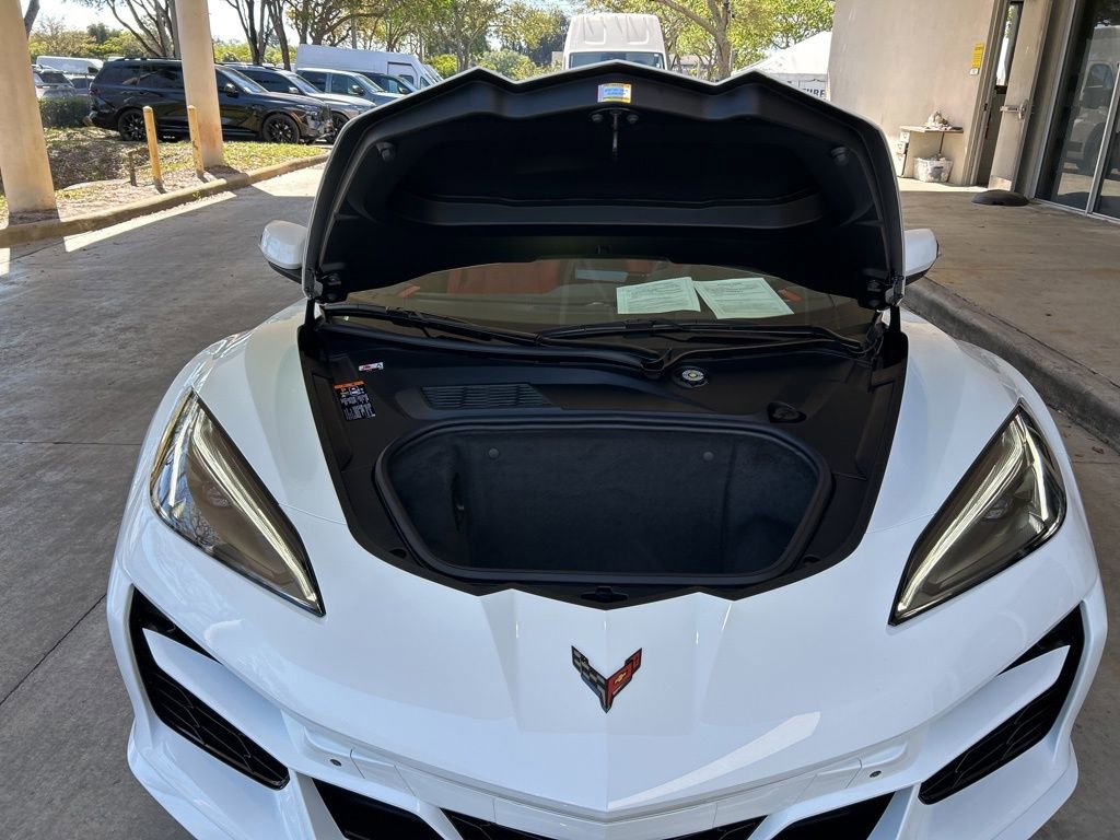 Used 2025 Chevrolet Corvette E-Ray w/ ZER Performance Package image 10
