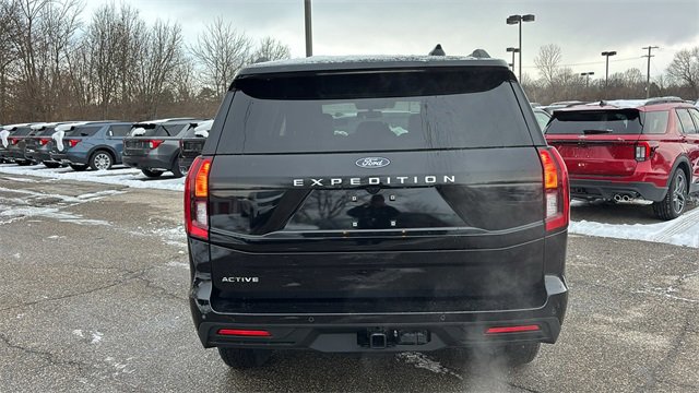 New 2025 Ford Expedition Active image 31