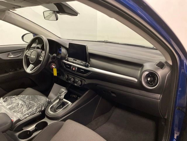 Used 2023 Kia Forte LXS w/ LXS Technology Package FWD image 21