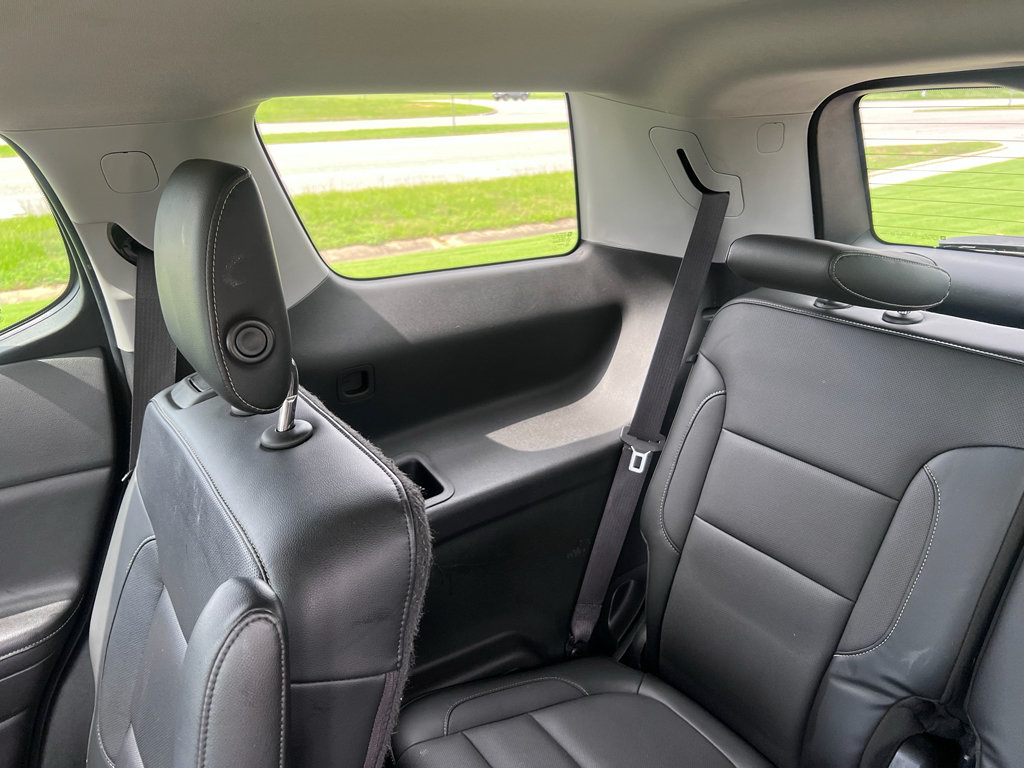 Used 2019 GMC Acadia SLT FWD image 18