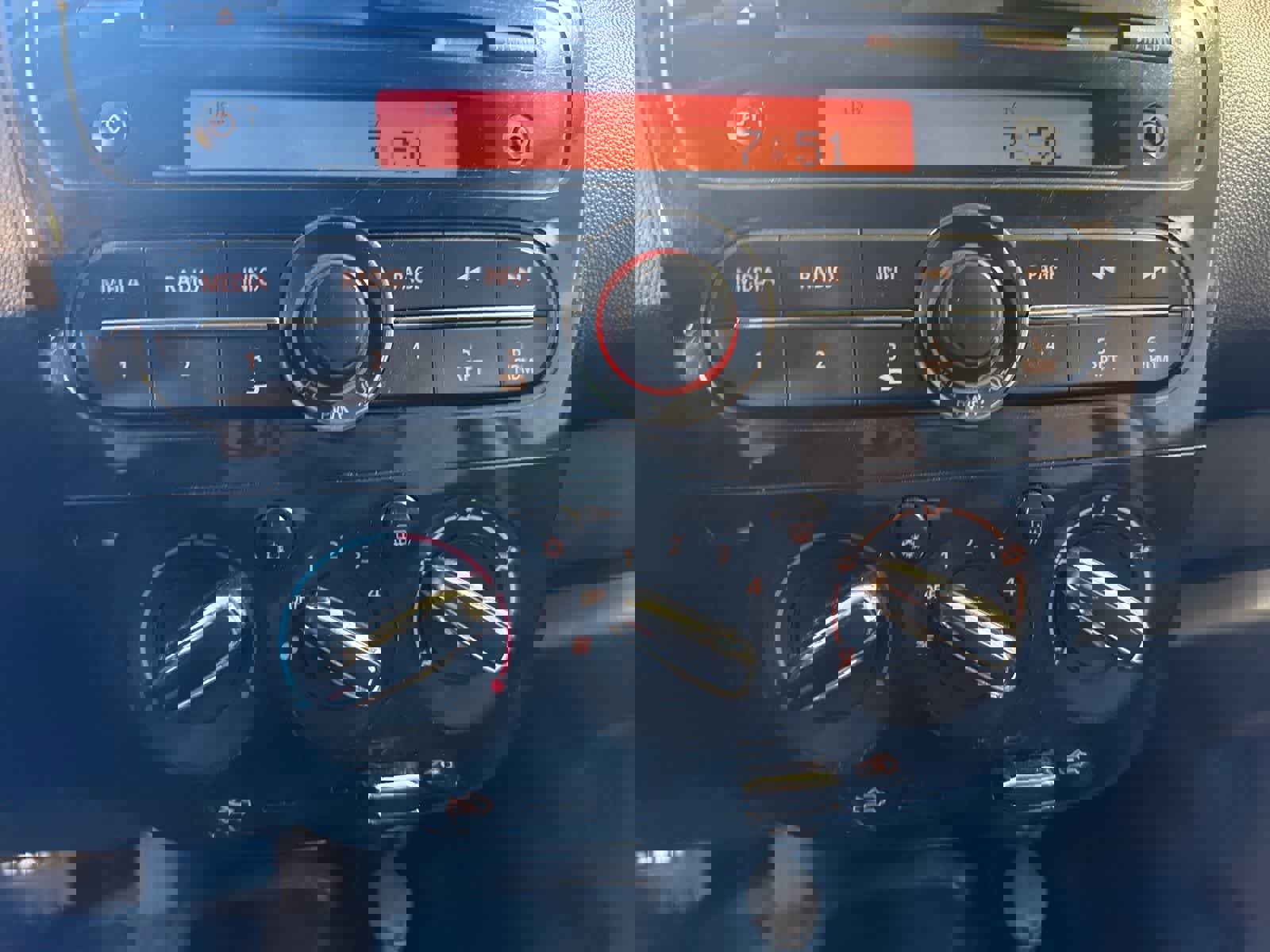 Used 2017 Mitsubishi Mirage ES image 23