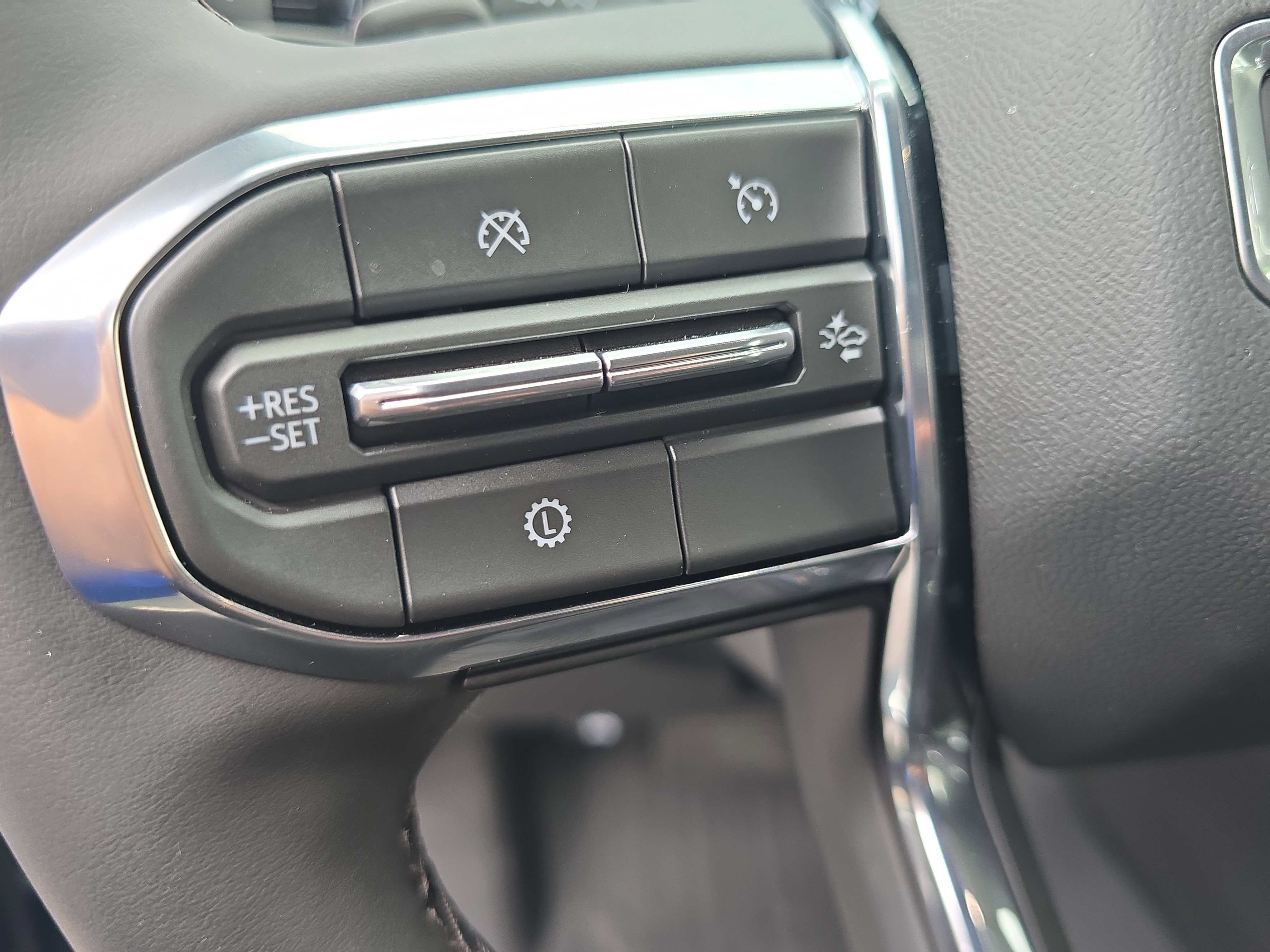 New 2026 GMC Yukon Elevation w/ LPO, Floor Liner Package image 18