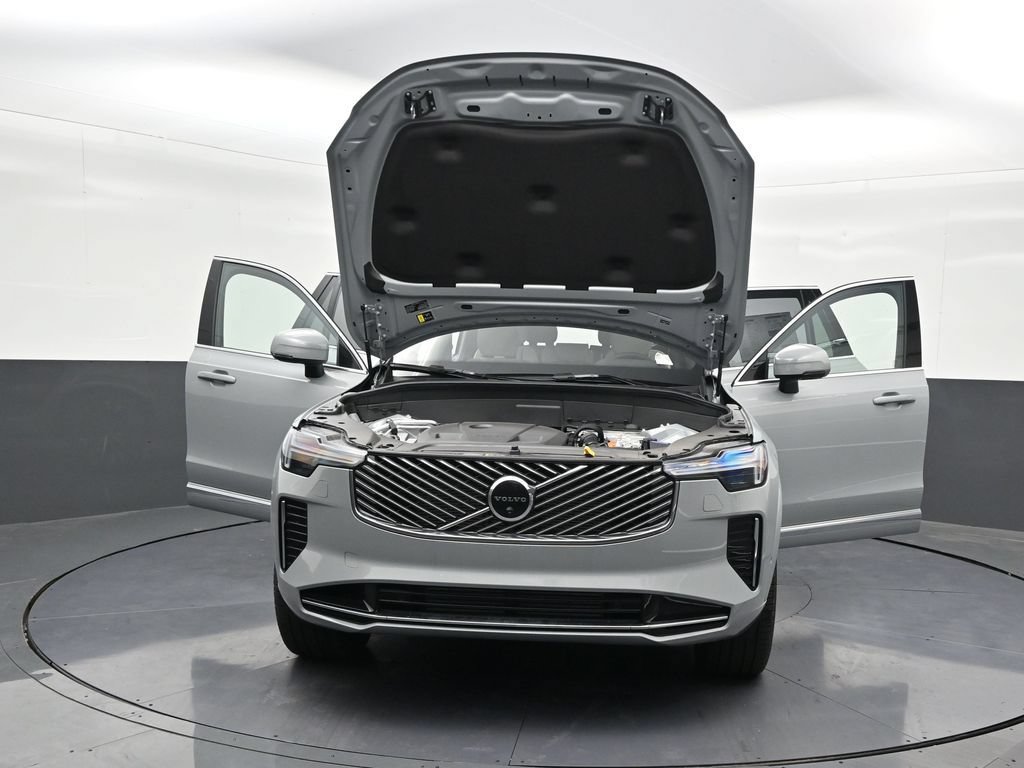 New 2026 Volvo XC90 T8 Plus w/ Protection Package Premier AWD/4WD image 34