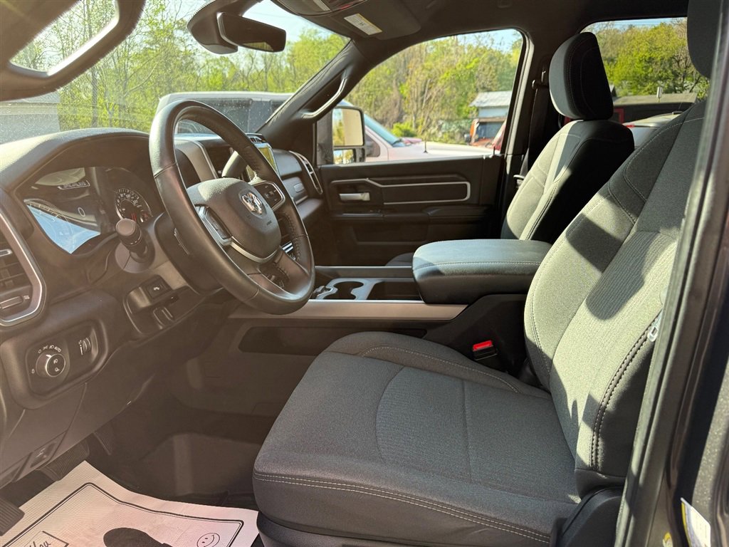 Used 2024 RAM 3500 Big Horn w/ Level 2 Equipment Group image 7