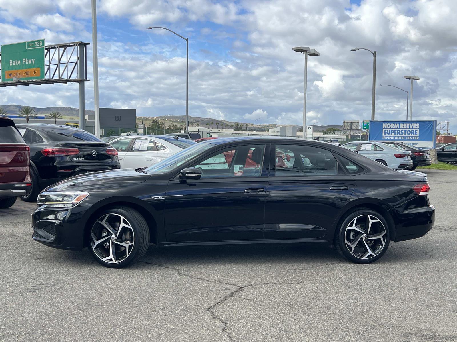 Certified 2022 Volkswagen Passat 2.0T R-Line image 2