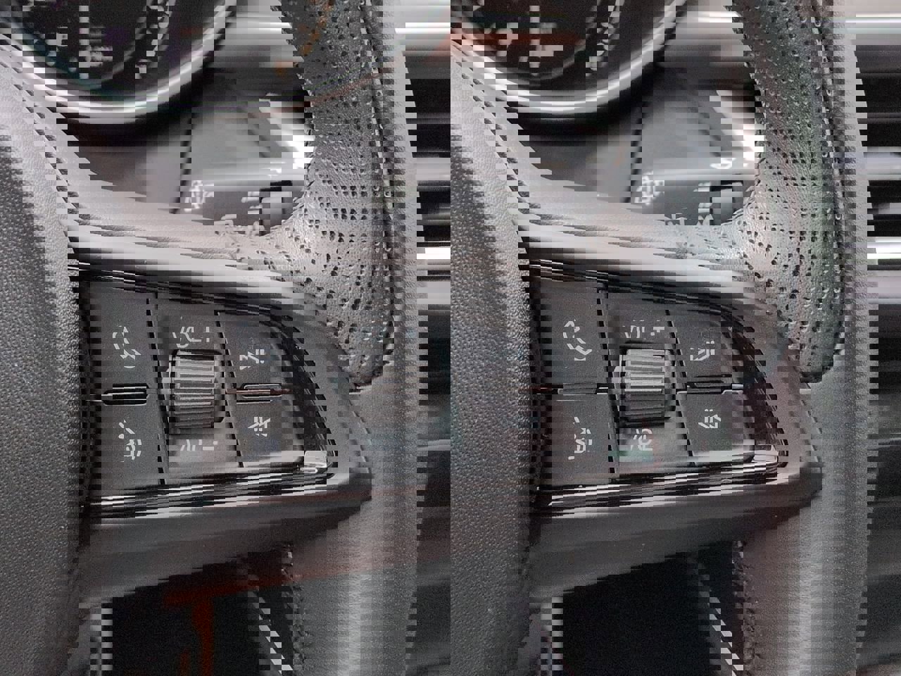 Used 2023 Alfa Romeo Stelvio Ti image 27