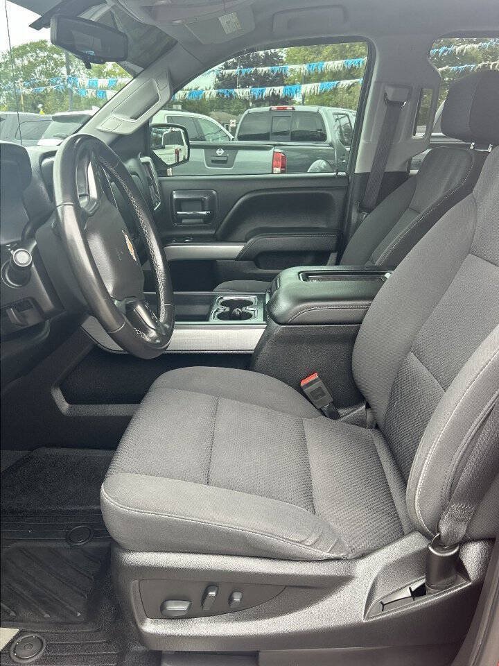 Used 2018 Chevrolet Silverado 1500 LT w/ All Star Edition AWD/4WD image 17