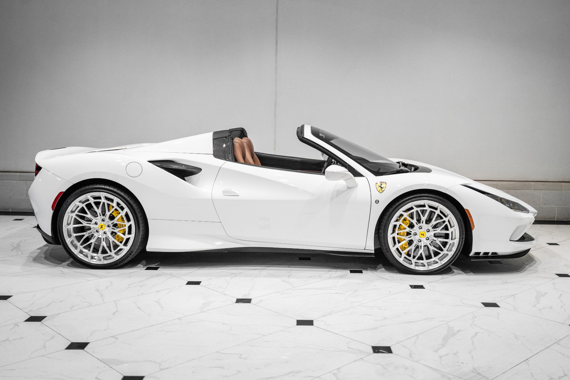 Used 2023 Ferrari F8 Tributo image 6