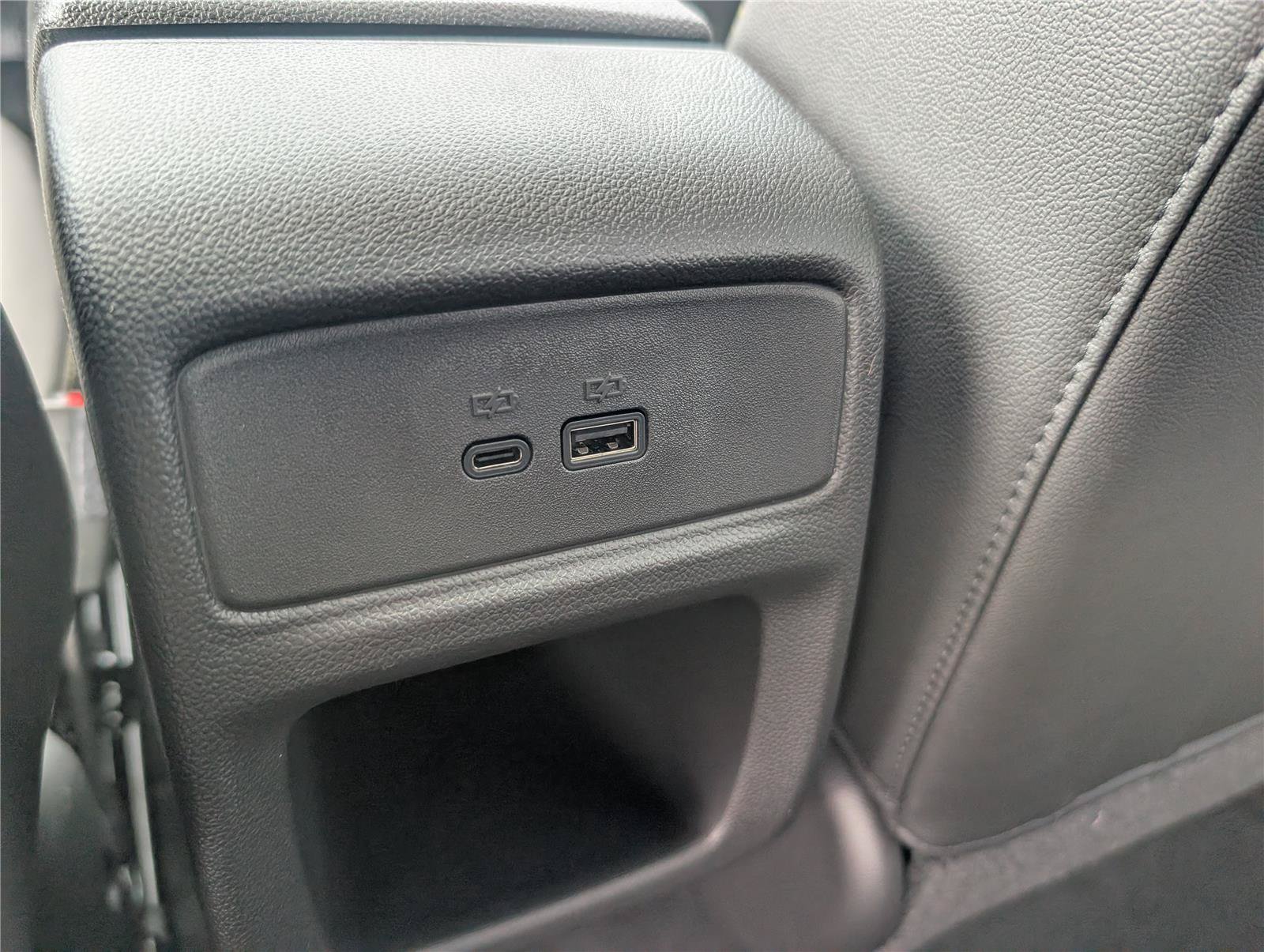 New 2026 Chevrolet Trax LT w/ Sunroof Package FWD image 11
