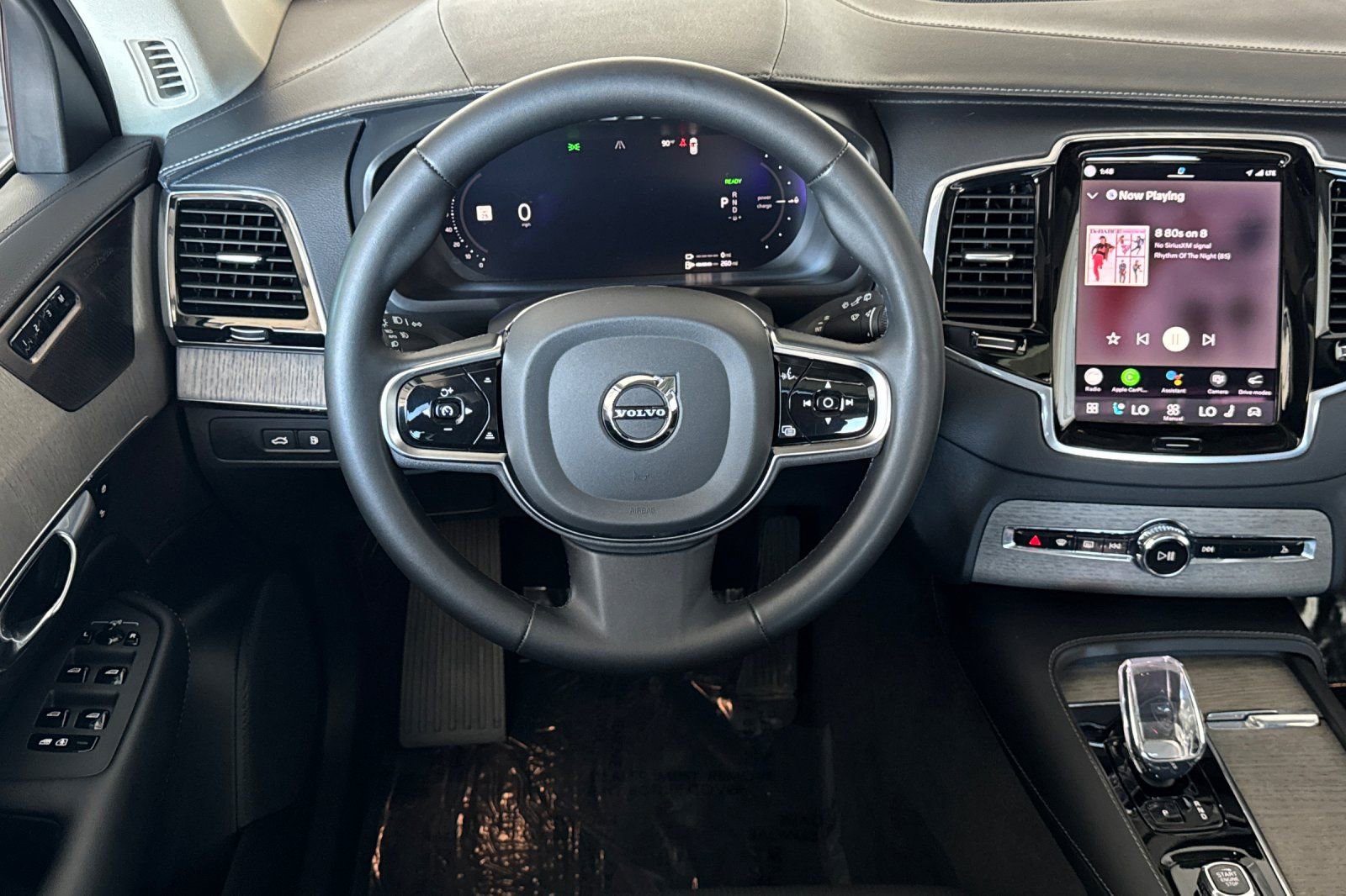 Used 2023 Volvo XC90 T8 Ultimate w/ Protection Package Premier image 16