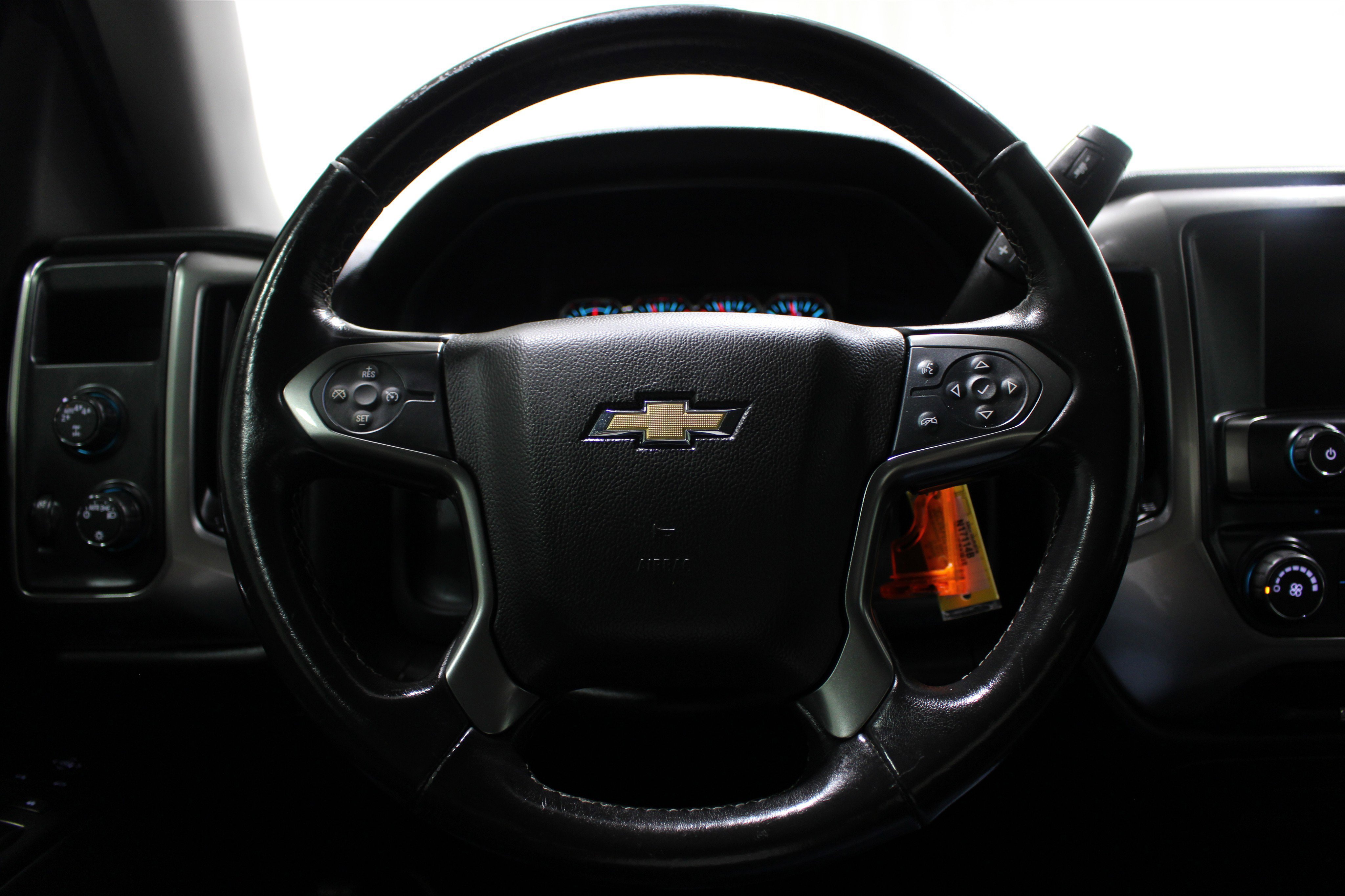 Used 2019 Chevrolet Silverado 1500 LT AWD/4WD image 9