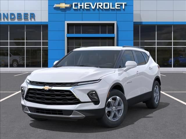 New 2026 Chevrolet Blazer LT w/ Convenience Package AWD/4WD image 6