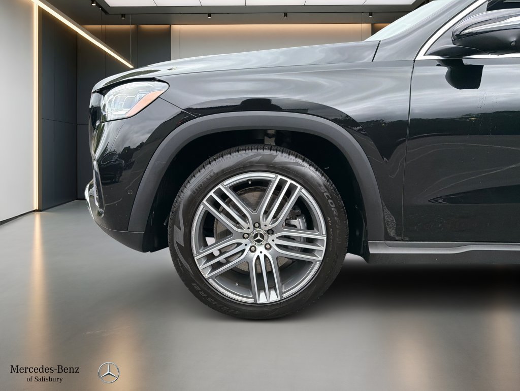 Certified 2025 Mercedes-Benz GLS 450 4MATIC image 19