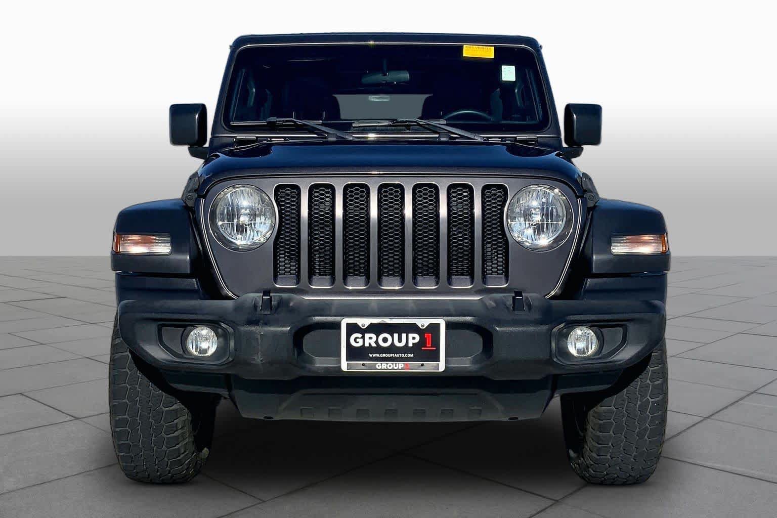 Used 2019 Jeep Wrangler Unlimited Sport S AWD/4WD image 3
