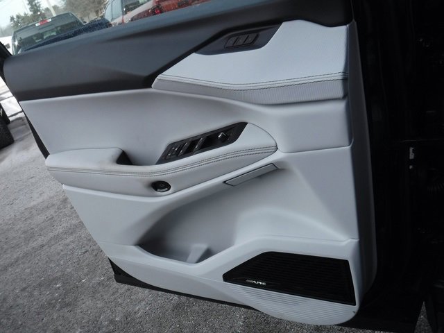 New 2026 Jeep Cherokee Overland image 14