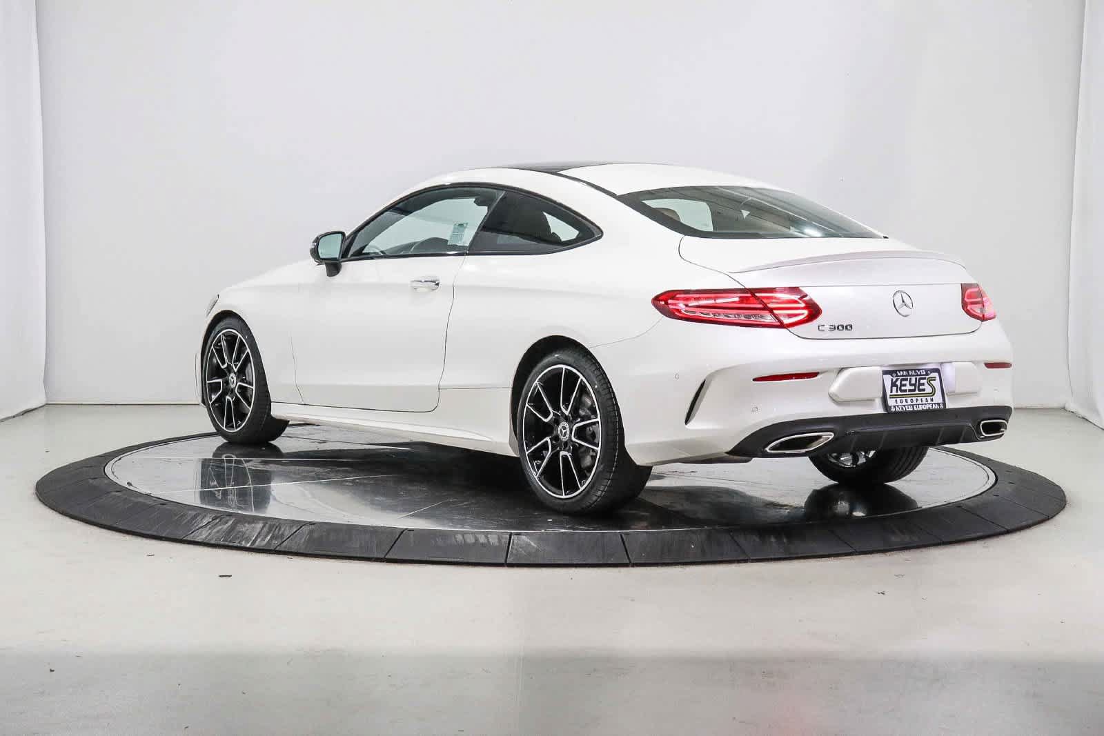 Used 2022 Mercedes-Benz C 300 Coupe image 2