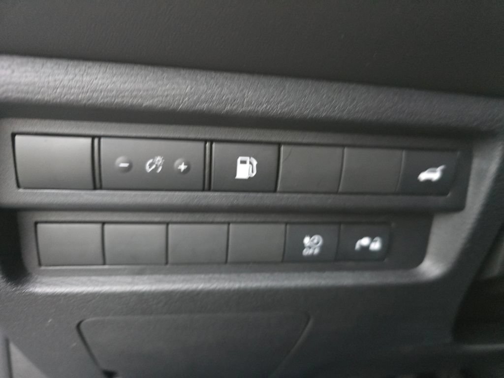 Used 2023 Mitsubishi Outlander 4WD Plug-In Hybrid image 20