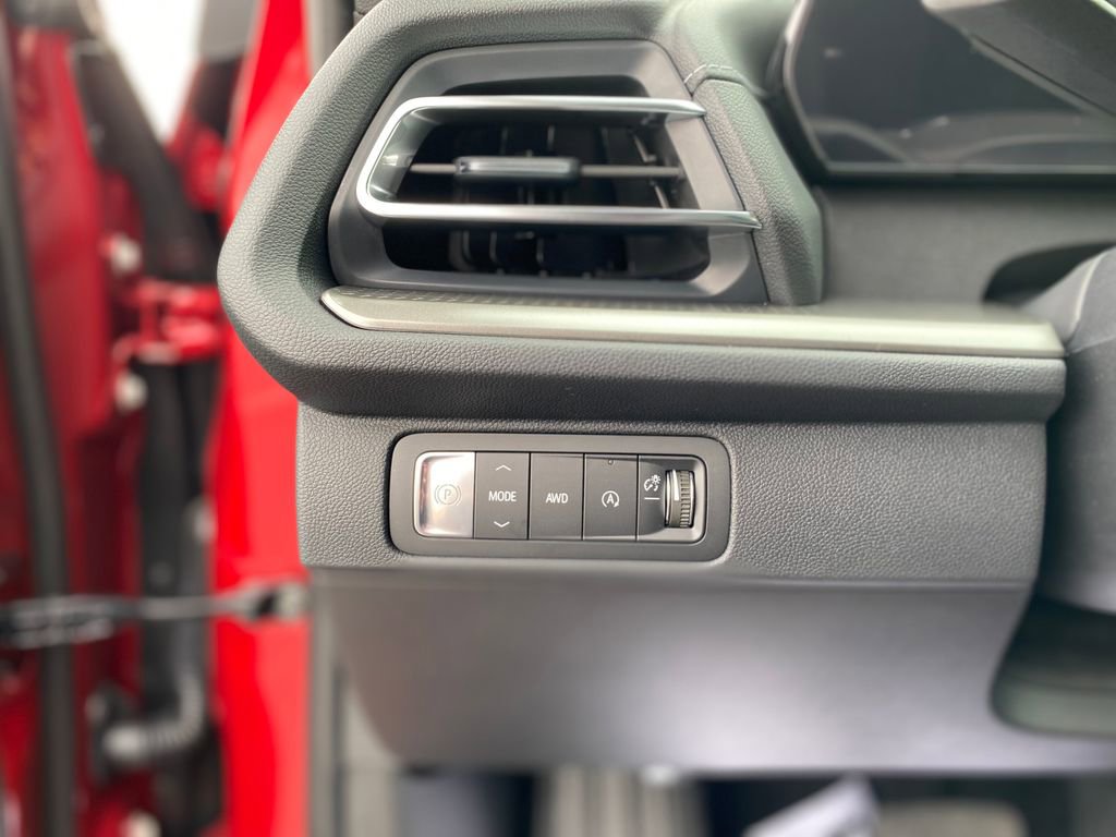 New 2026 Chevrolet Traverse LT w/ LPO, Floor Liner Package image 29