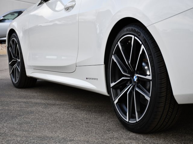 Used 2021 BMW 430i xDrive Coupe w/ M Sport Package image 11