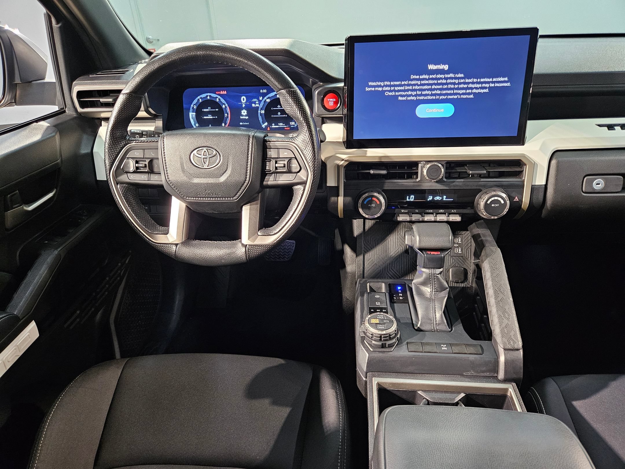 Used 2024 Toyota Tacoma TRD Off-Road AWD/4WD image 9