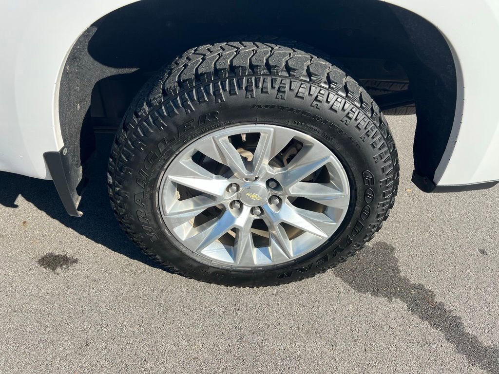 Used 2019 Chevrolet Silverado 1500 LTZ w/ LTZ Premium Package AWD/4WD image 13