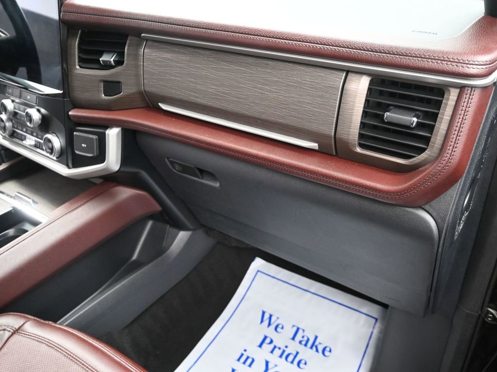 Used 2024 Ford Expedition Max Limited image 16