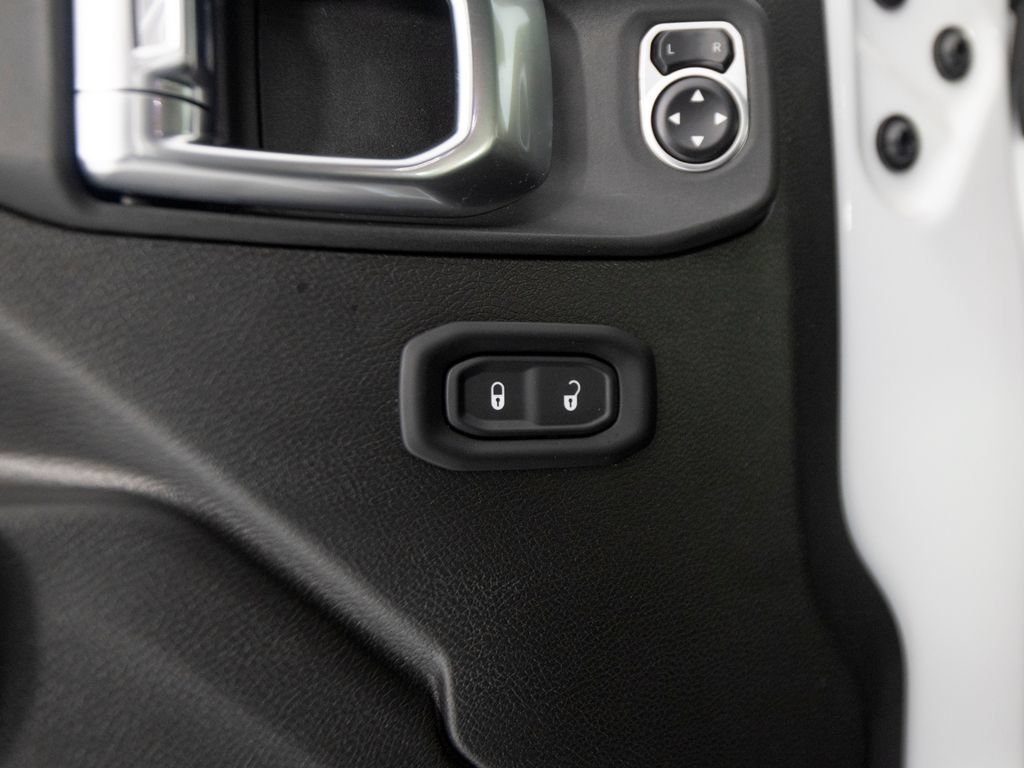 Used 2024 Jeep Wrangler S AWD/4WD image 12