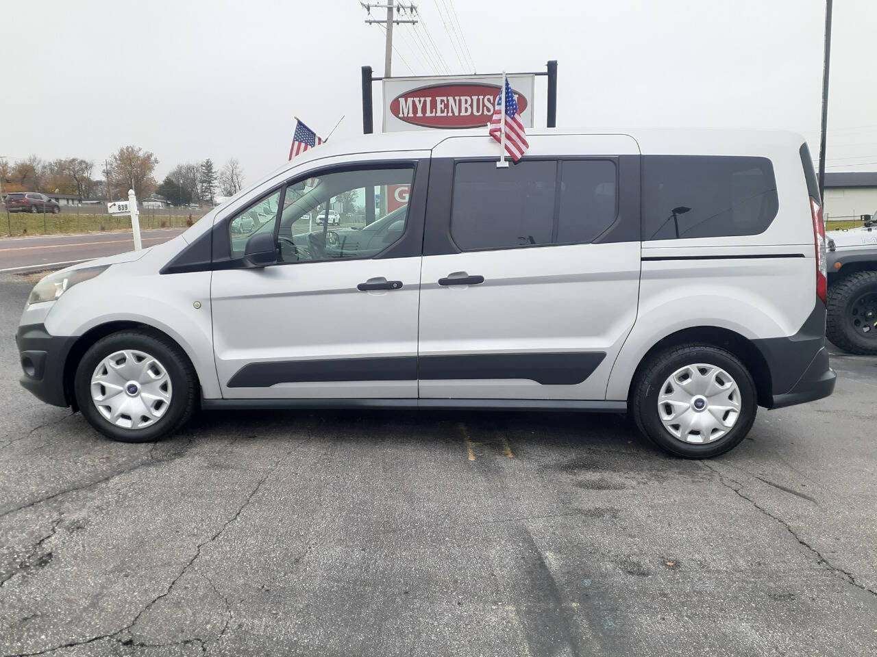 Used 2016 Ford Transit Connect XL image 1