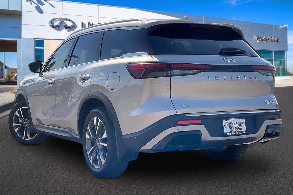 Used 2023 INFINITI QX60 Luxe w/ Vision Package AWD/4WD image 13