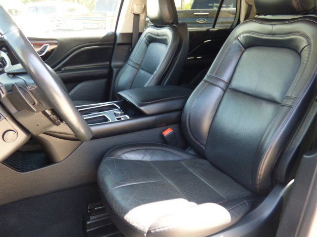 Used 2022 Lincoln Aviator Reserve image 33