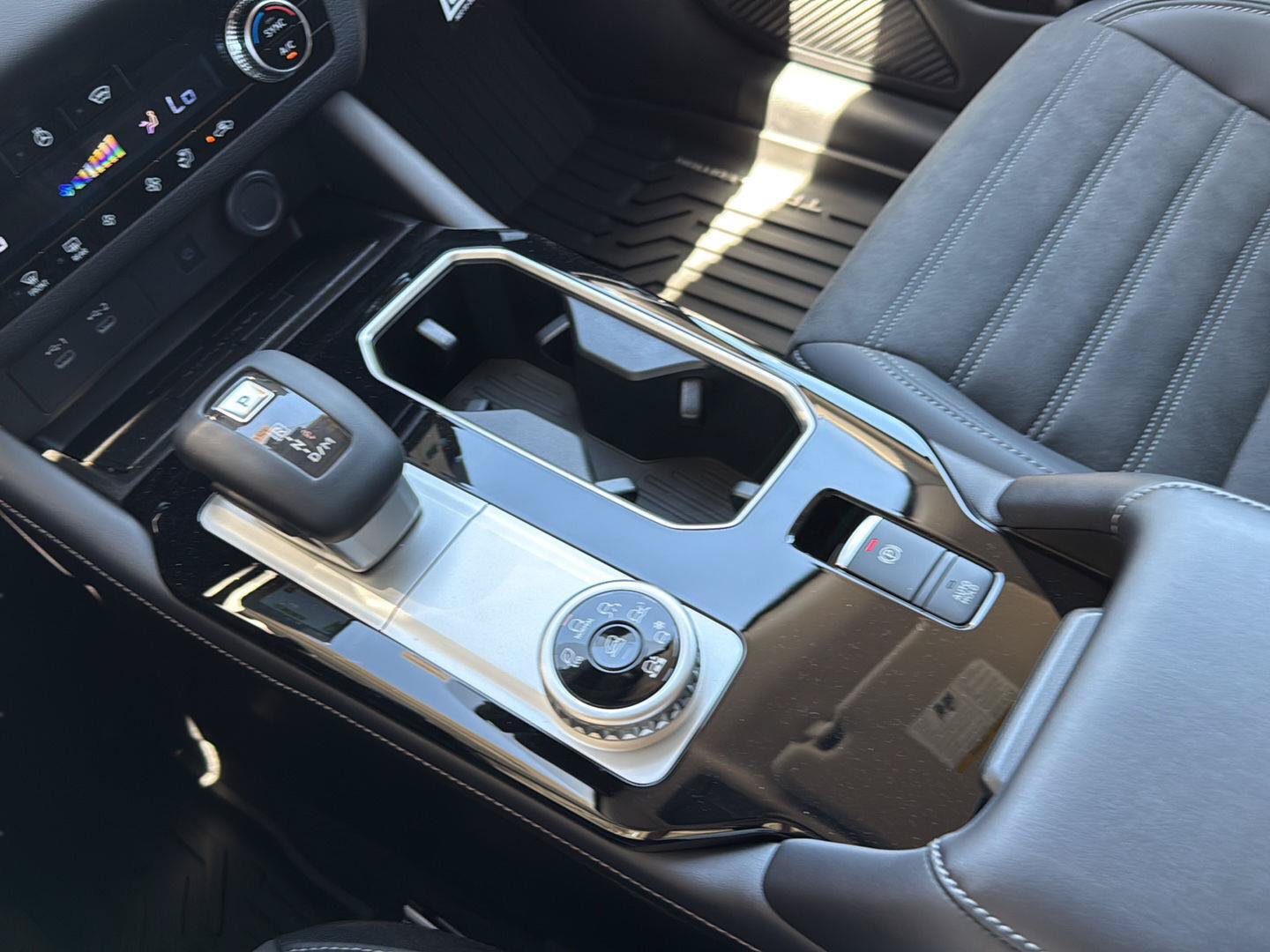 New 2026 Mitsubishi Outlander AWD image 22