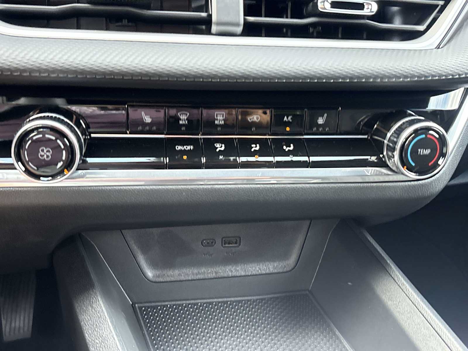 New 2026 Chevrolet Equinox LT FWD image 18
