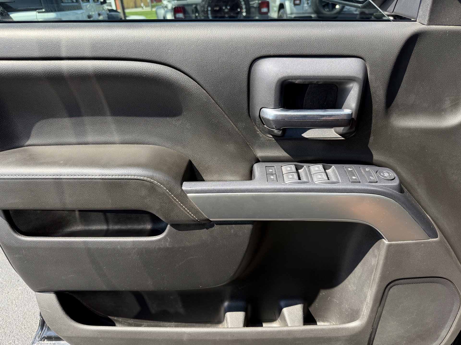 Used 2019 Chevrolet Silverado 1500 LT w/ All Star Edition AWD/4WD image 34
