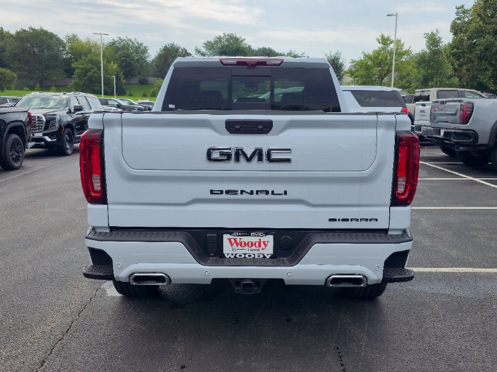 New 2026 GMC Sierra 1500 Denali Ultimate w/ LPO, Black Badging Package AWD/4WD image 9