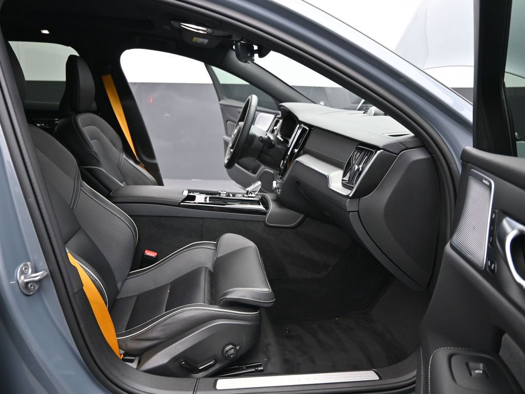 Used 2024 Volvo V60 T8 Polestar image 15