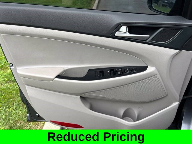 Used 2021 Hyundai Tucson SEL w/ Cargo Package AWD/4WD image 11