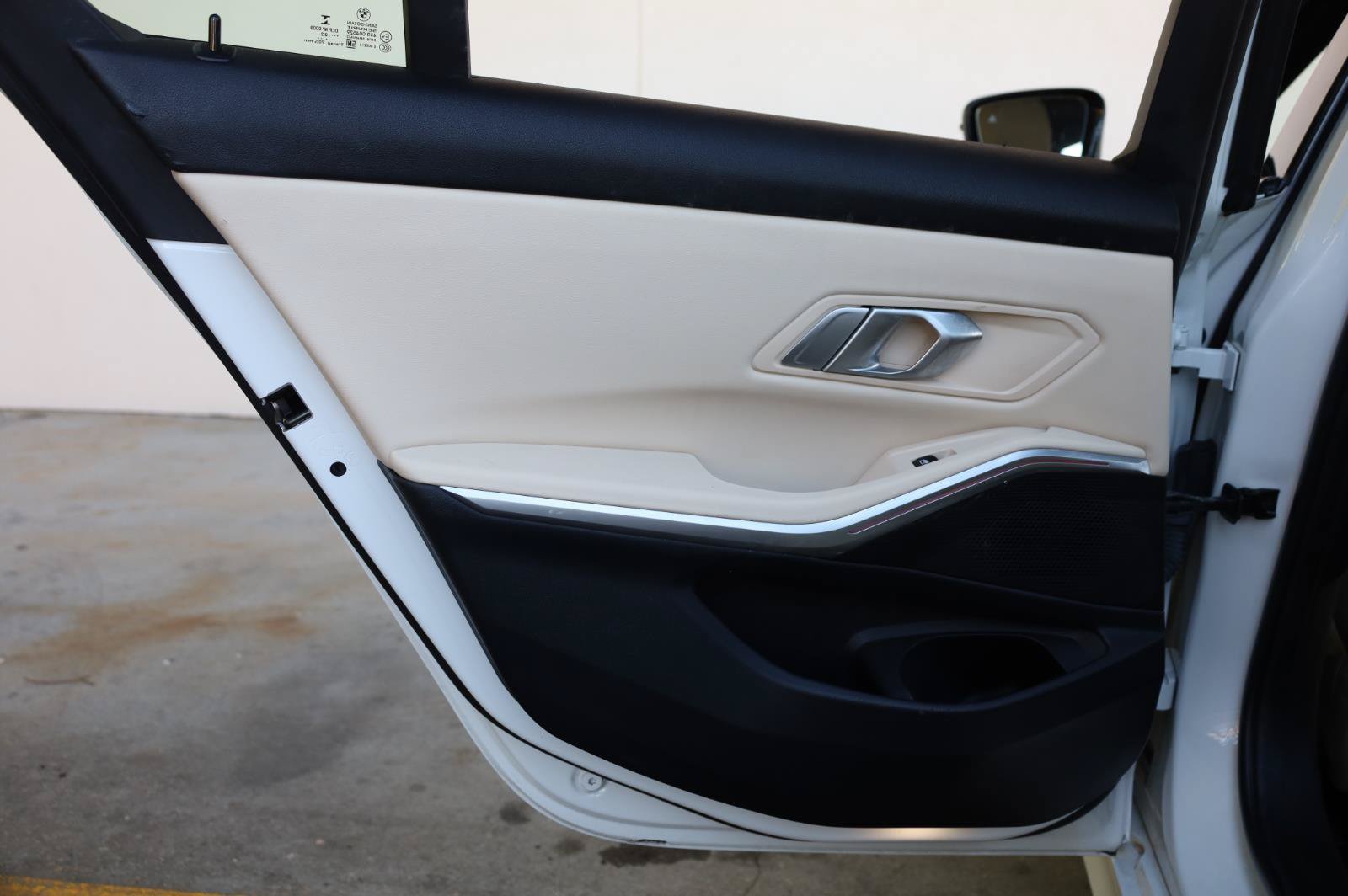 Used 2022 BMW 330i Sedan w/ Driving Assistance Package RWD image 22