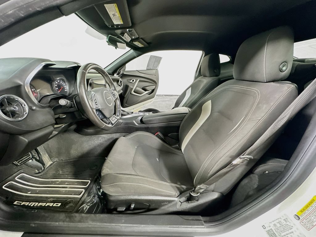 Used 2019 Chevrolet Camaro SS RWD image 16
