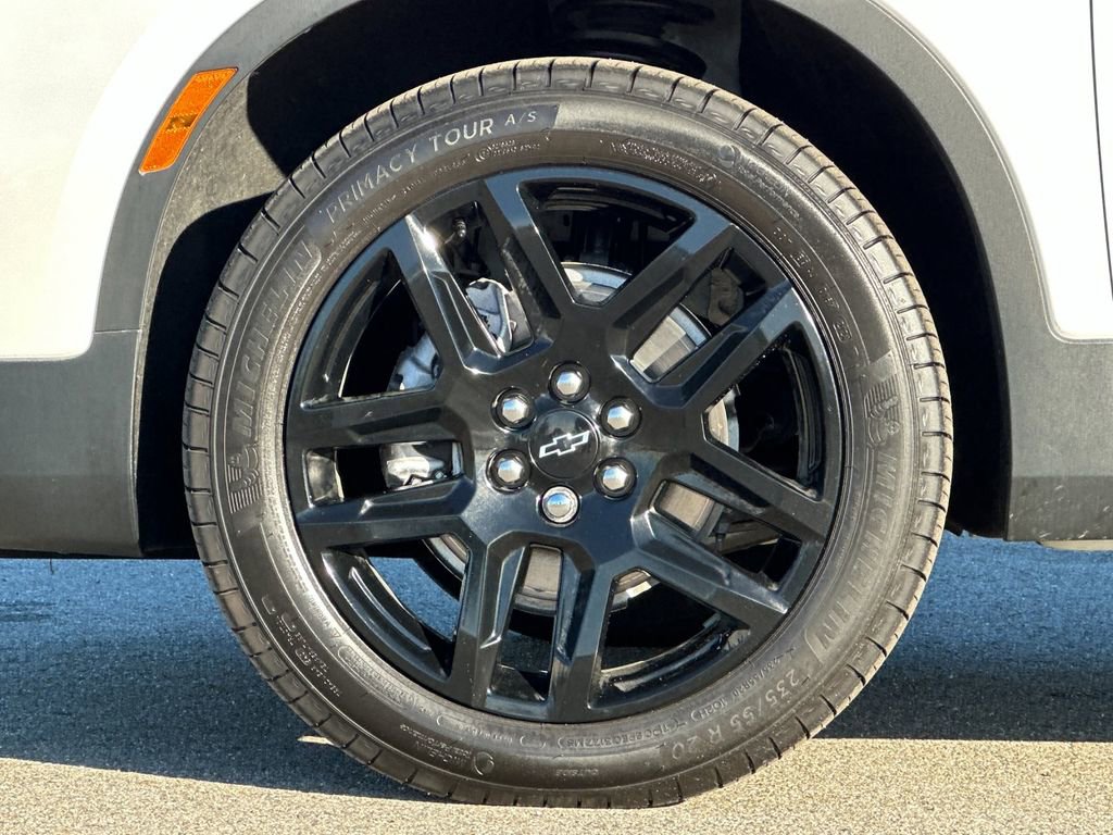 Used 2025 Chevrolet Blazer LT w/ Driver Confidence Package FWD image 24