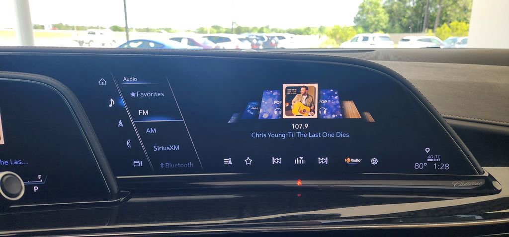 Used 2024 Cadillac Escalade ESV Premium Luxury w/ LPO, Floor Liner Package AWD/4WD image 42