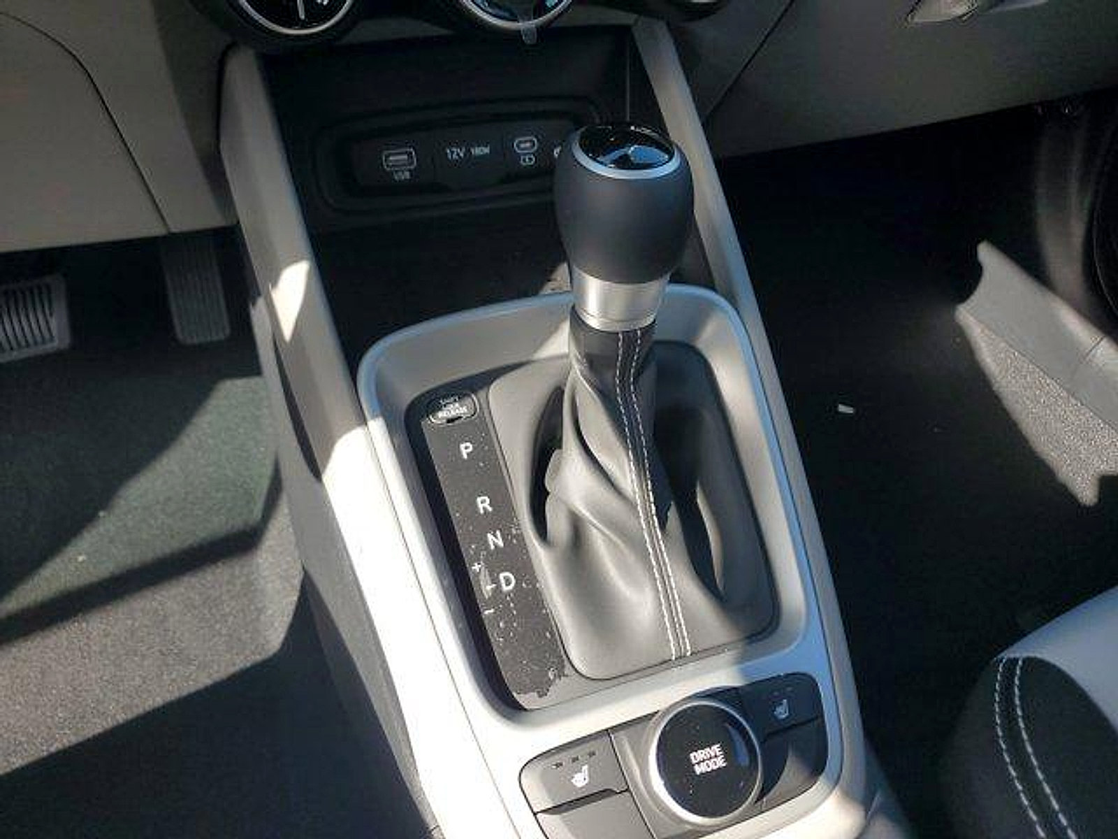 New 2026 Hyundai Venue SEL FWD image 12