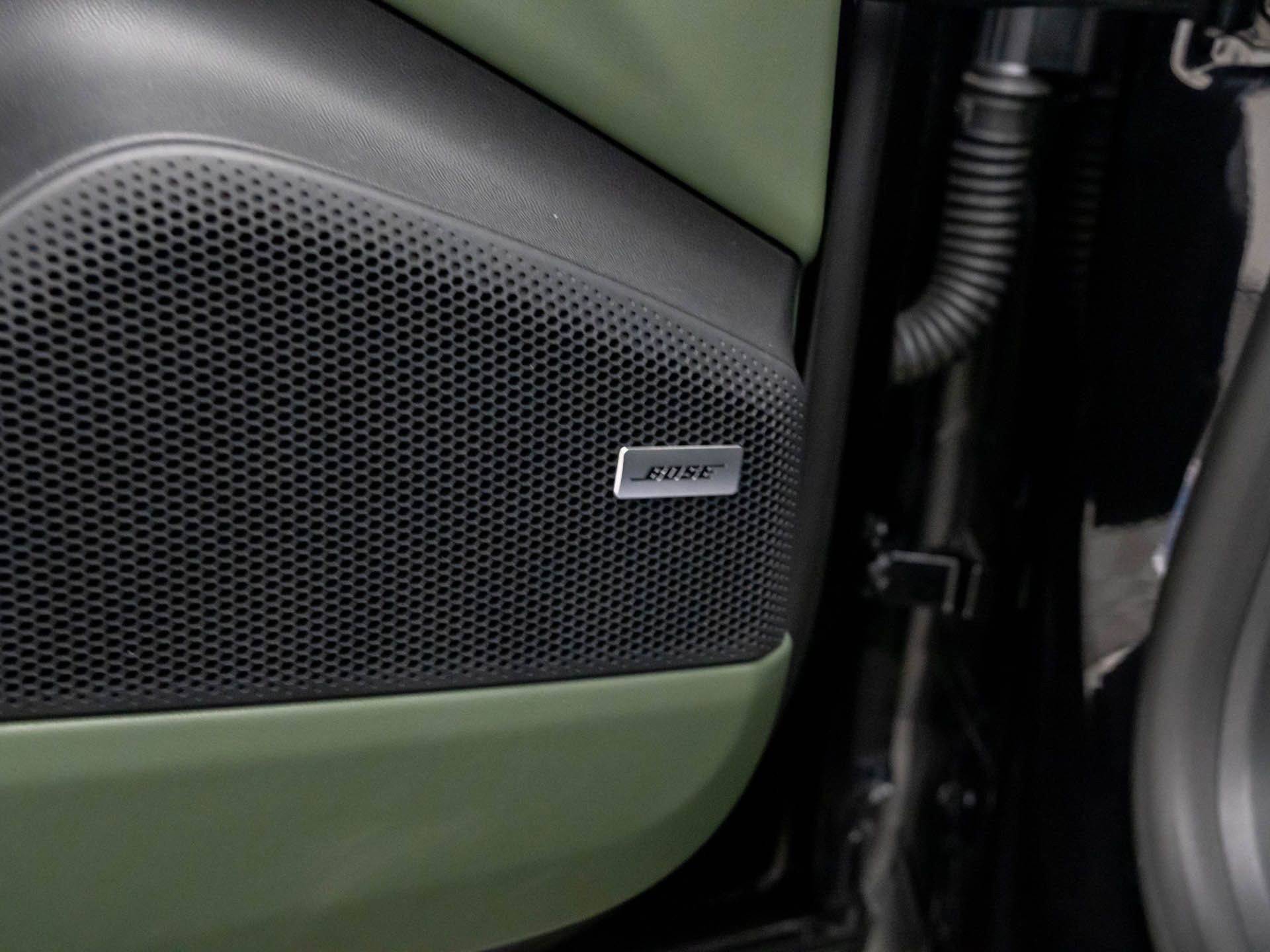 Certified 2024 Porsche Macan 4 Electric image 16